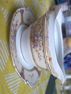 Porcelain Floral Creamer with Gold Trim - White Multicolor